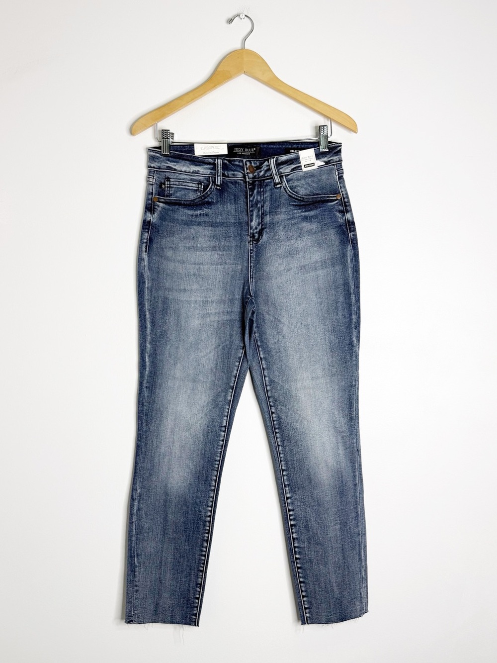 Judy Blue Relaxed Fit Jeans Size 7/28 High Waist Raw Hem NWT JB88191